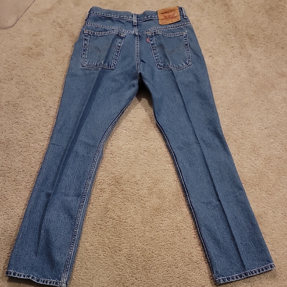 Levi's Classic Blue Jeans with Back Pockets